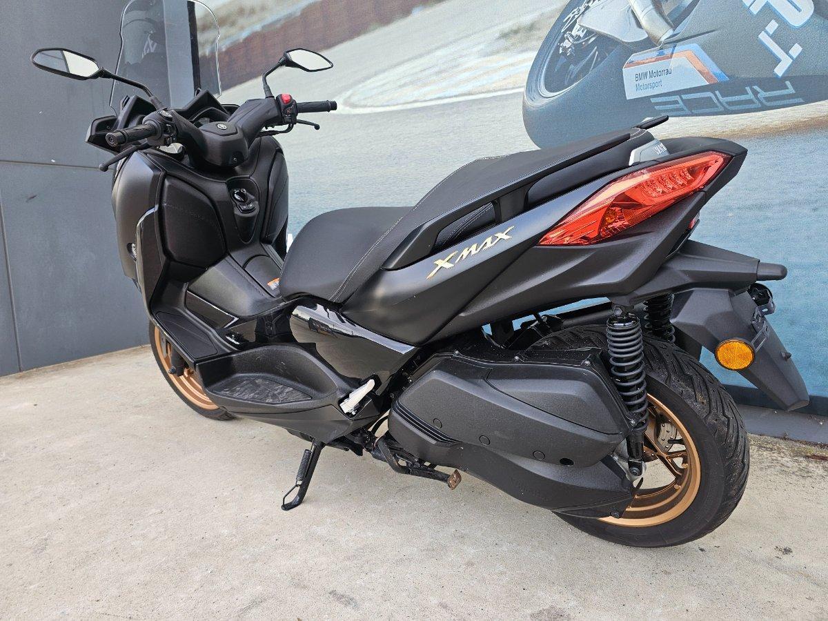 2022 YAMAHA XMAX 300 (CZD300A) SCOOTER