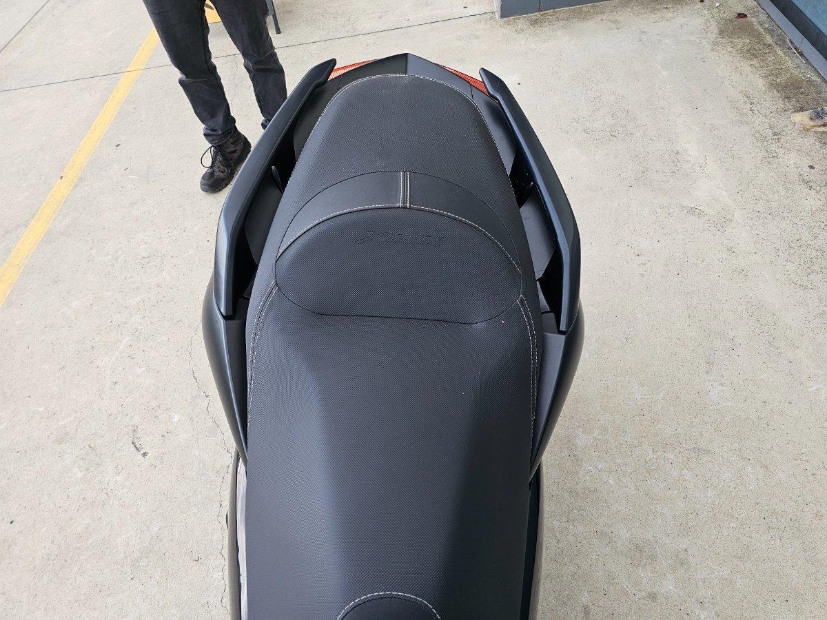 2022 YAMAHA XMAX 300 (CZD300A) SCOOTER