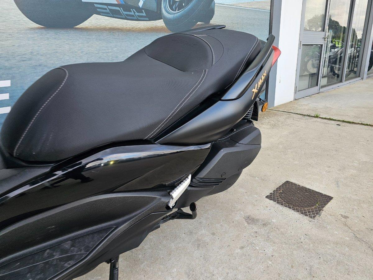 2022 YAMAHA XMAX 300 (CZD300A) SCOOTER