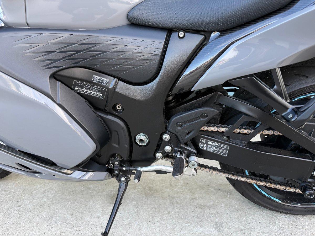 2021 SUZUKI GSX1300RA (HAYABUSA) SPORTS