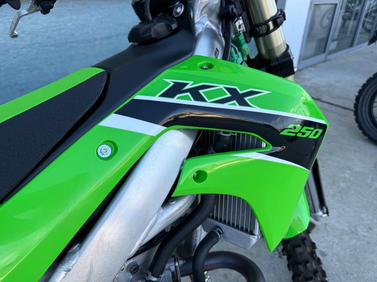 2023 KAWASAKI KX250 MOTOCROSS