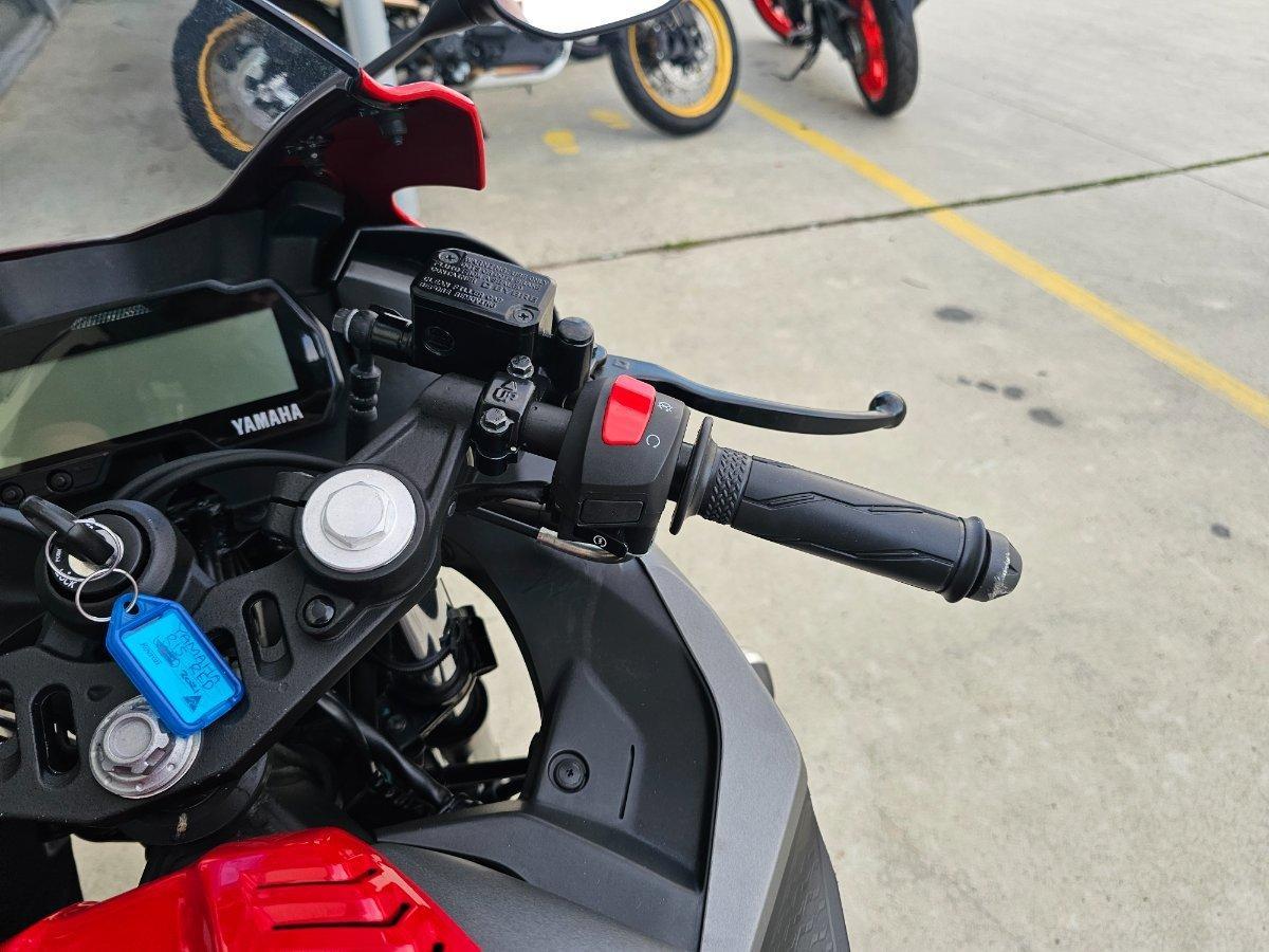 2021 YAMAHA YZF-R15 SPORTS