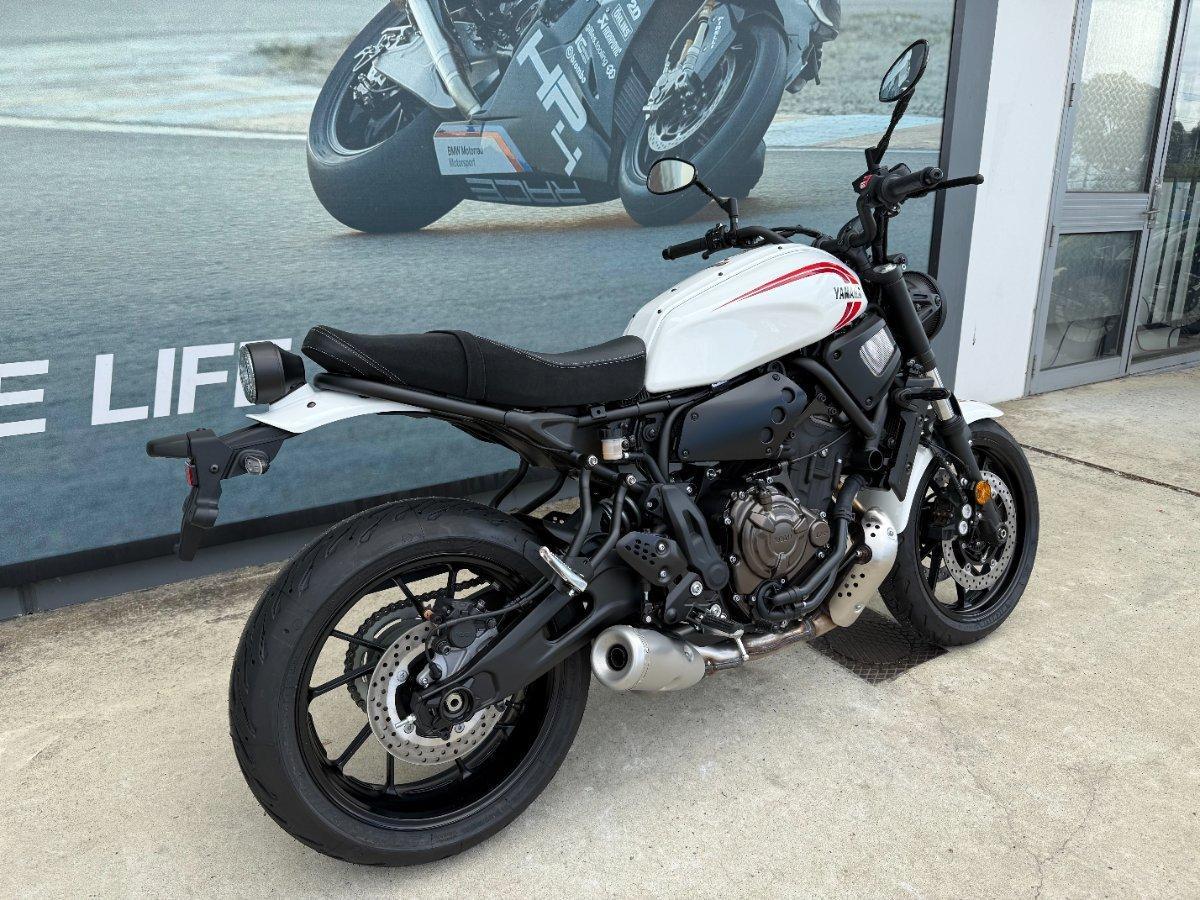 2026 YAMAHA XSR700 ROAD