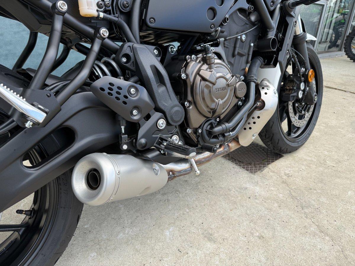 2026 YAMAHA XSR700 ROAD