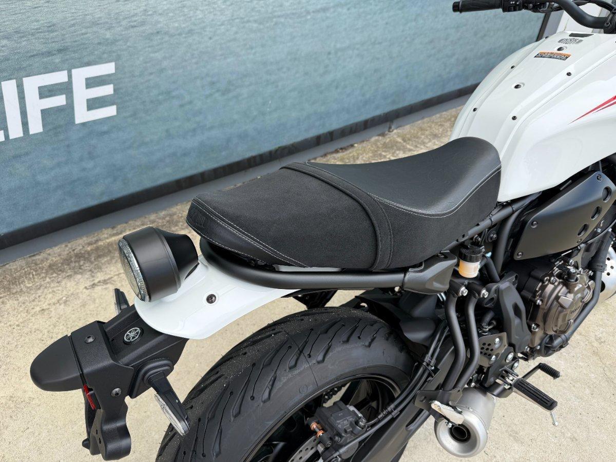 2026 YAMAHA XSR700 ROAD