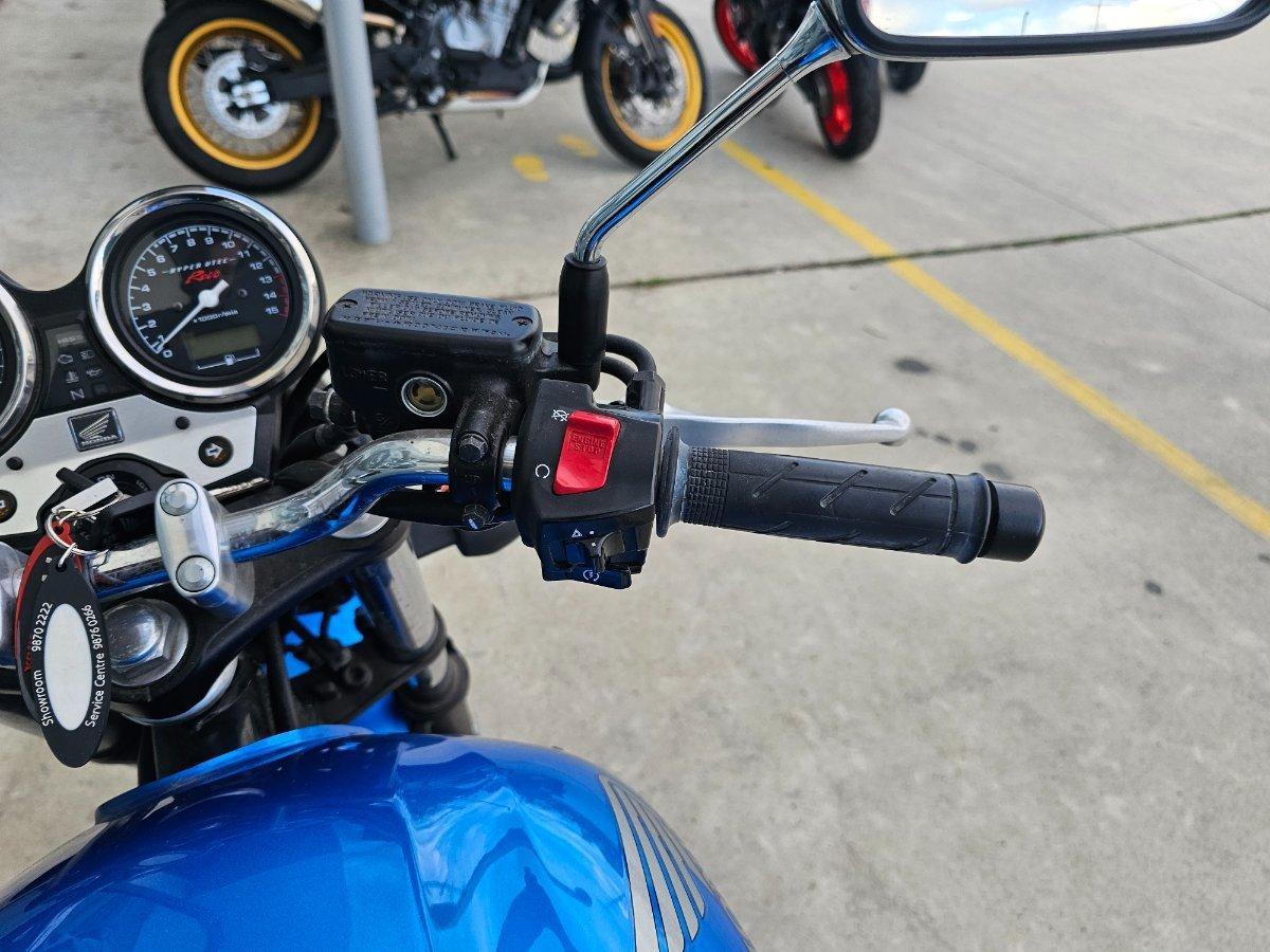 2010 HONDA CB400 ROAD
