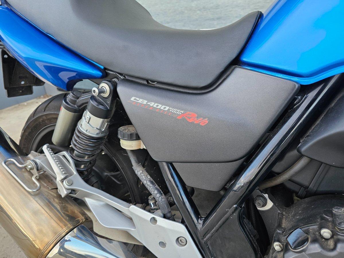 2010 HONDA CB400 ROAD