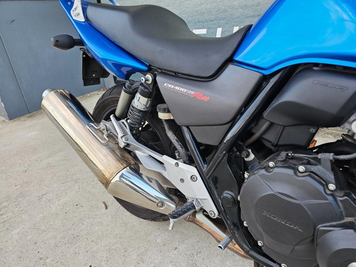 2010 HONDA CB400 ROAD