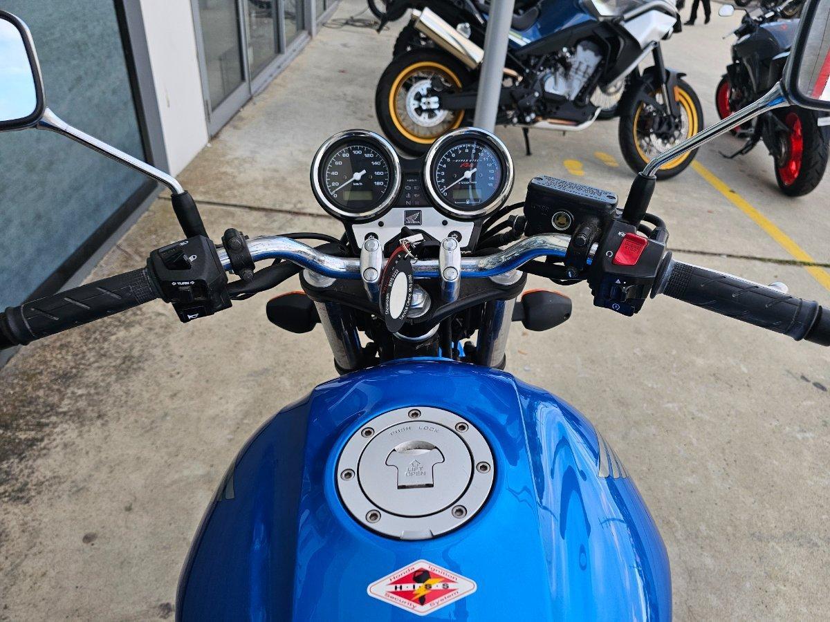 2010 HONDA CB400 ROAD