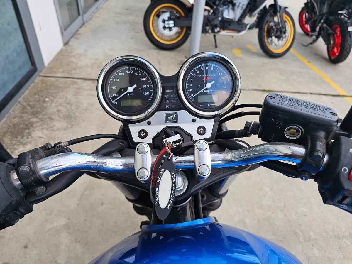 2010 HONDA CB400 ROAD