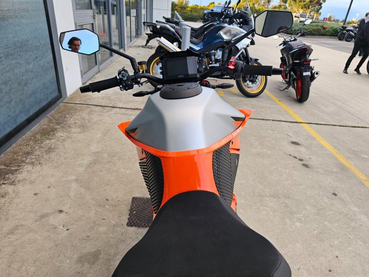 2023 KTM 1290 SUPER DUKE R SPORTS