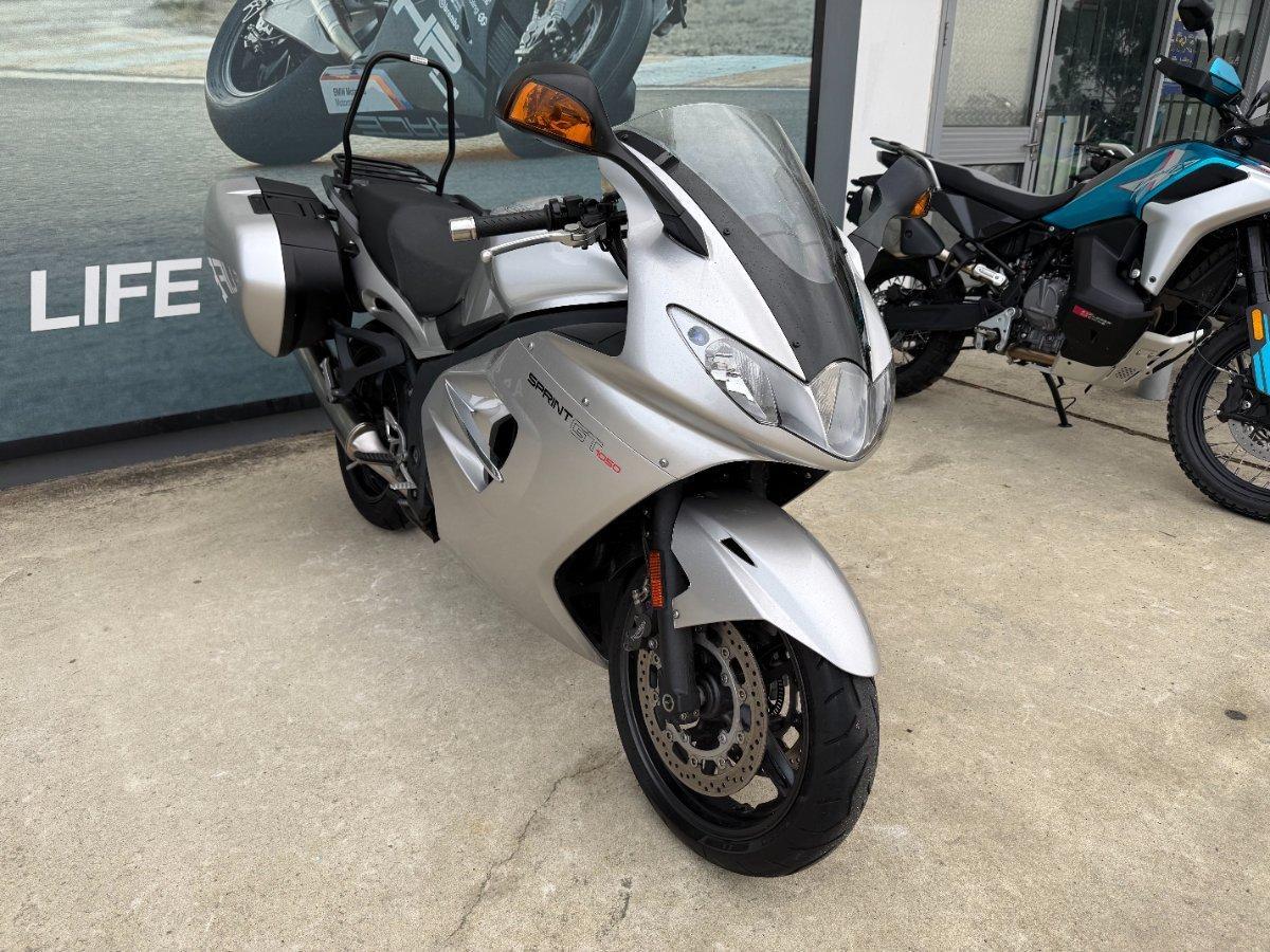 2011 TRIUMPH SPRINT GT SPORTS