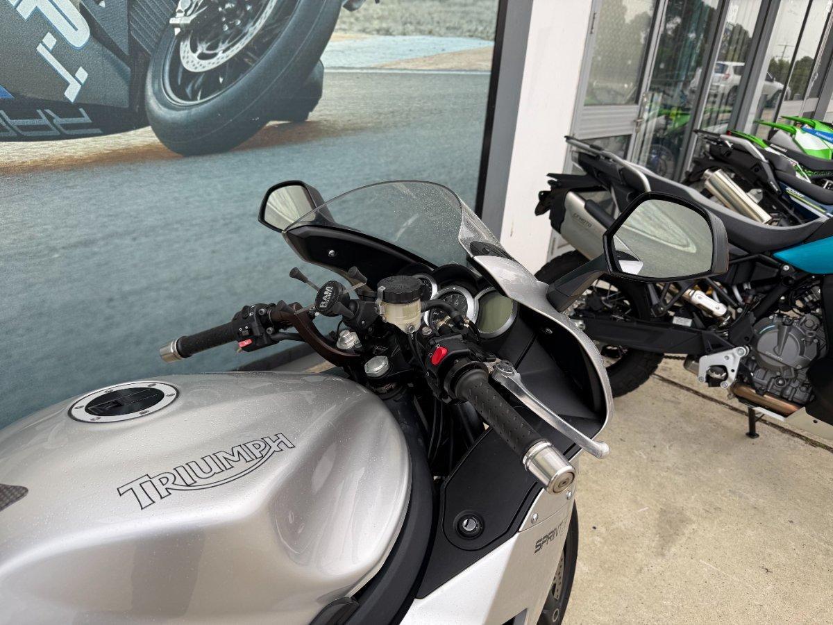 2011 TRIUMPH SPRINT GT SPORTS
