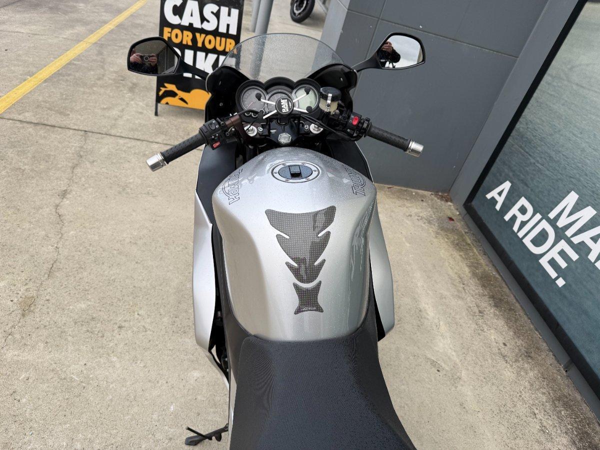 2011 TRIUMPH SPRINT GT SPORTS