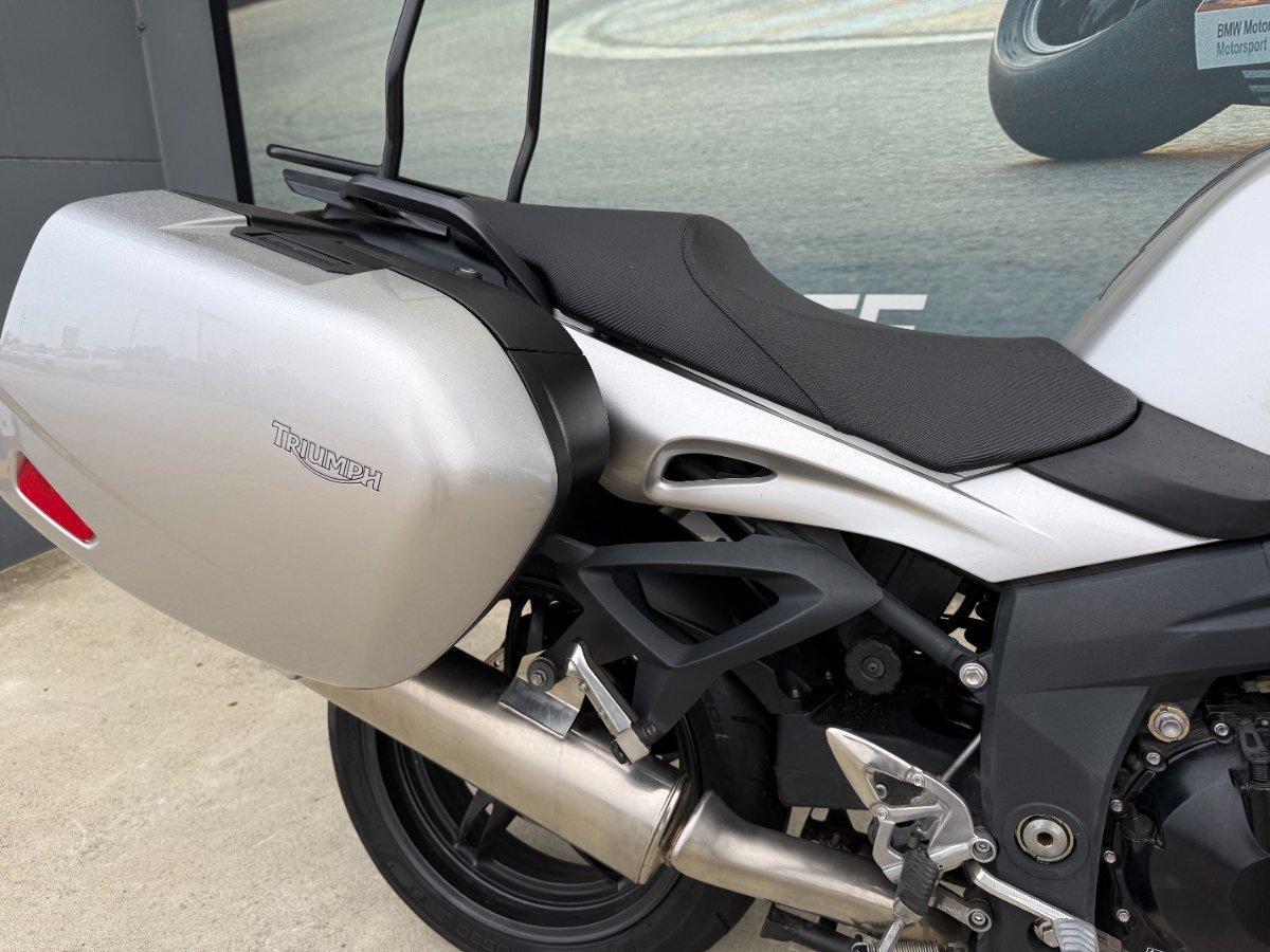 2011 TRIUMPH SPRINT GT SPORTS