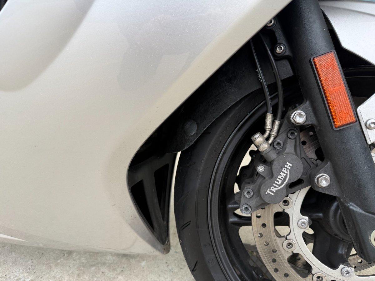 2011 TRIUMPH SPRINT GT SPORTS