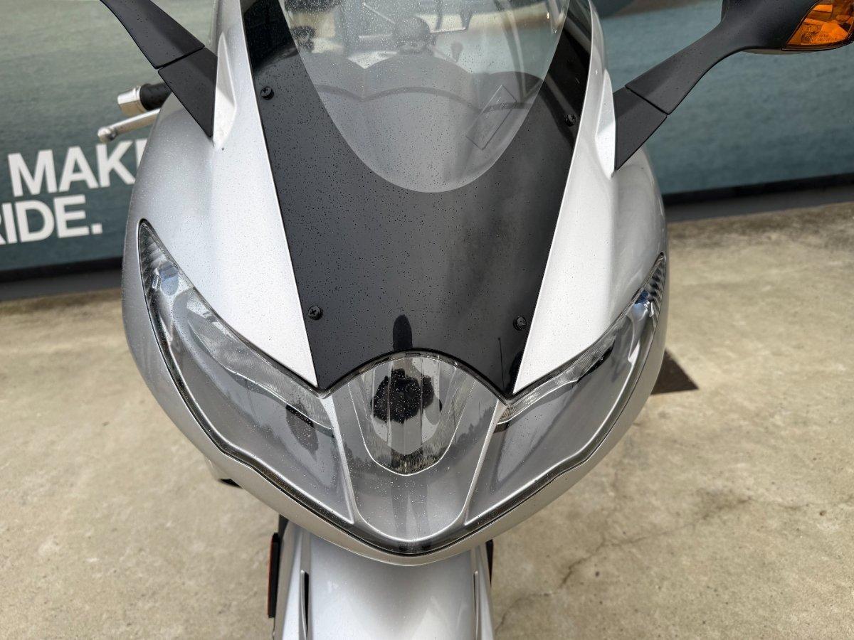 2011 TRIUMPH SPRINT GT SPORTS