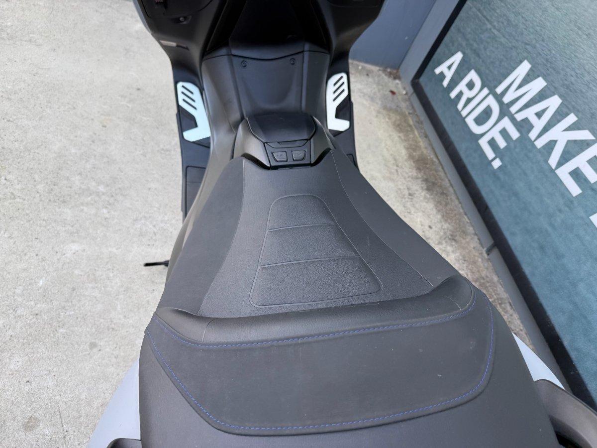 2020 YAMAHA TMAX 560 (ABS) SCOOTER