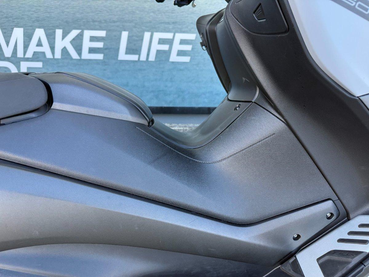 2020 YAMAHA TMAX 560 (ABS) SCOOTER