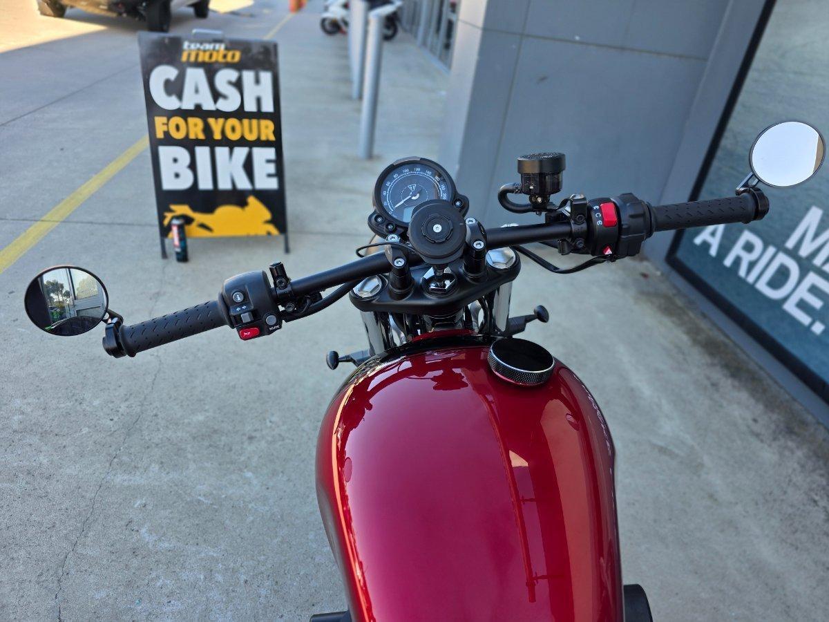 2025 TRIUMPH BONNEVILLE T100 ROAD