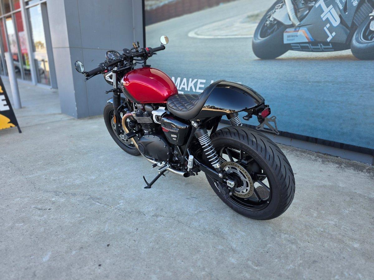 2025 TRIUMPH BONNEVILLE T100 ROAD