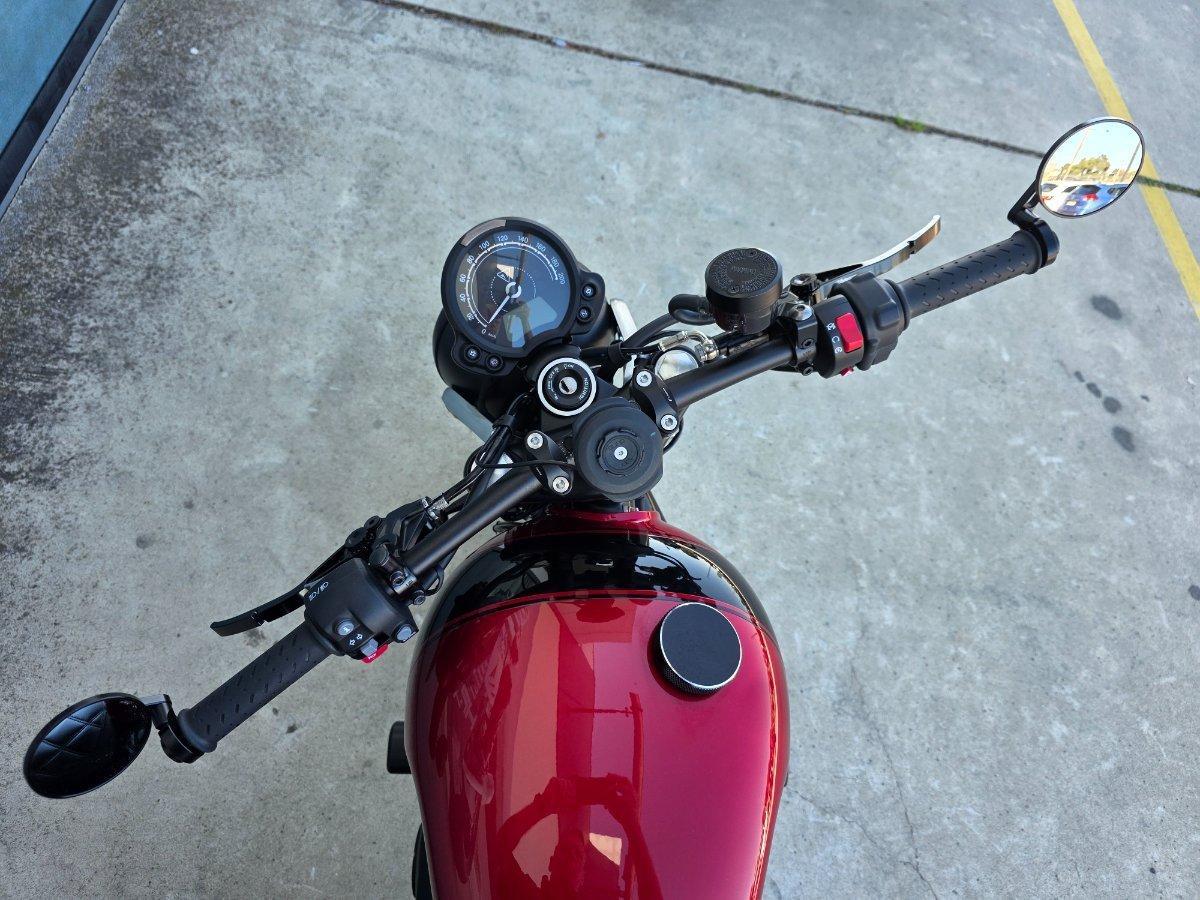 2025 TRIUMPH BONNEVILLE T100 ROAD