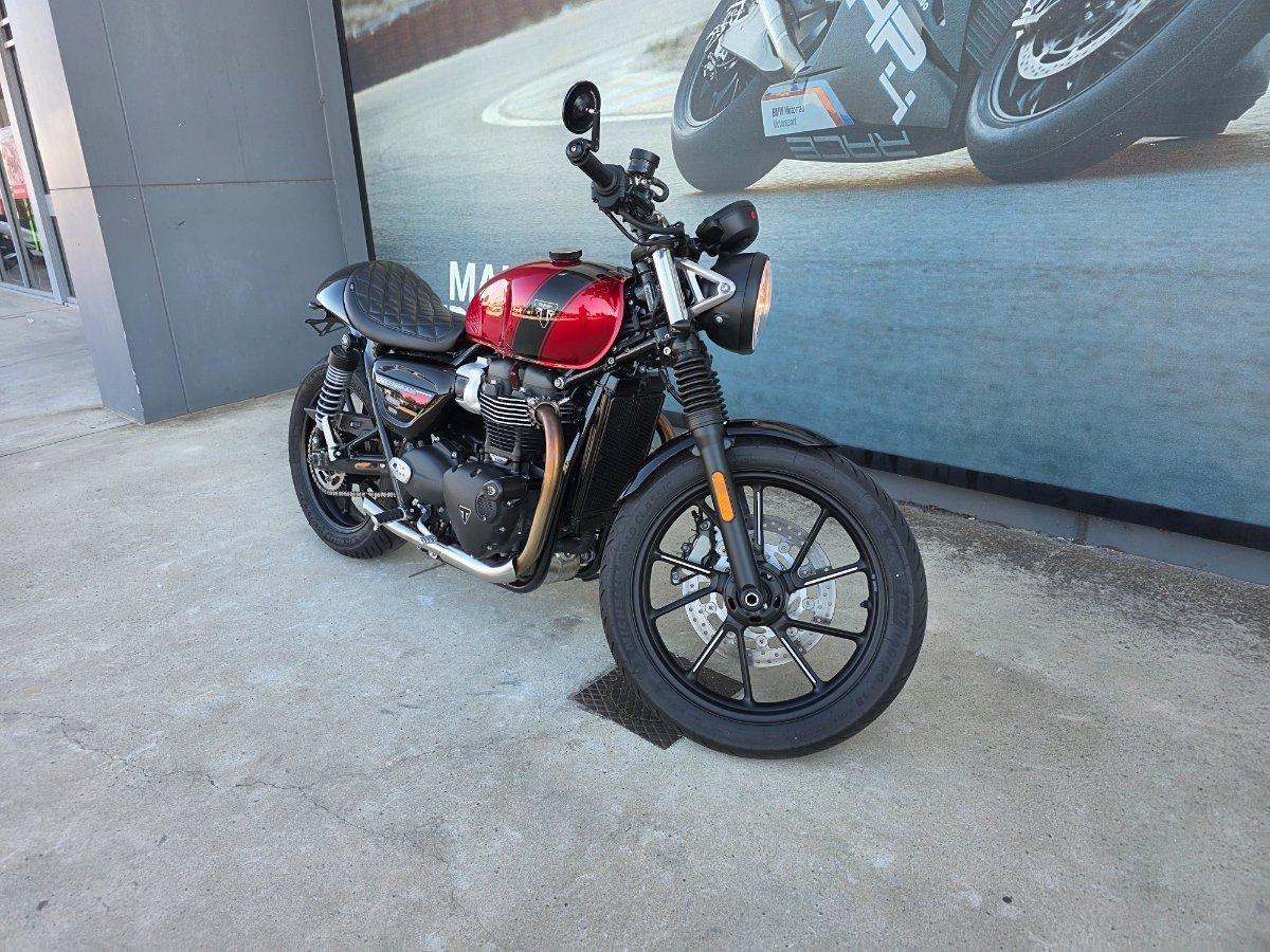 2025 TRIUMPH BONNEVILLE T100 ROAD