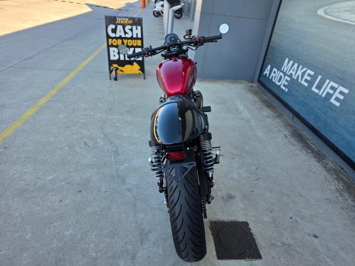 2025 TRIUMPH BONNEVILLE T100 ROAD