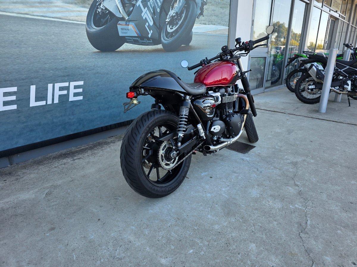 2025 TRIUMPH BONNEVILLE T100 ROAD