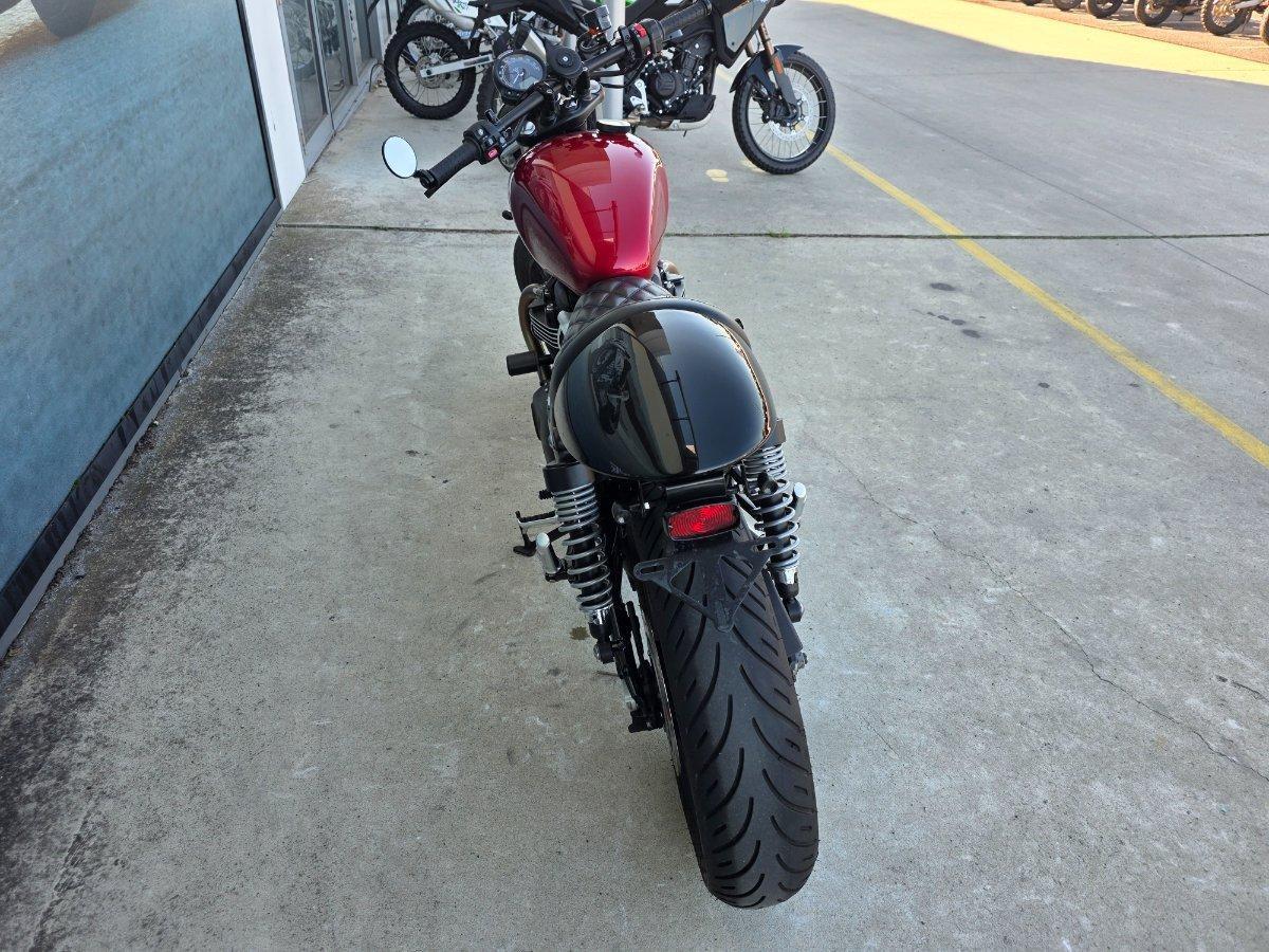 2025 TRIUMPH BONNEVILLE T100 ROAD