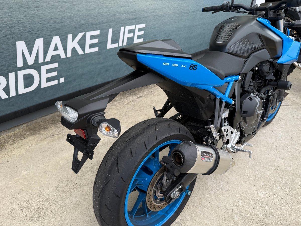 2023 SUZUKI GSX-8S ROAD
