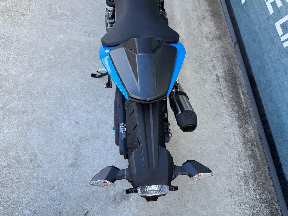 2023 SUZUKI GSX-8S ROAD