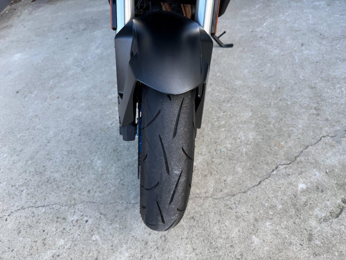 2023 SUZUKI GSX-8S ROAD