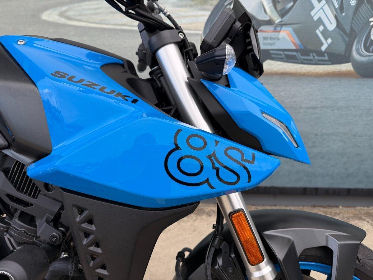 2023 SUZUKI GSX-8S ROAD