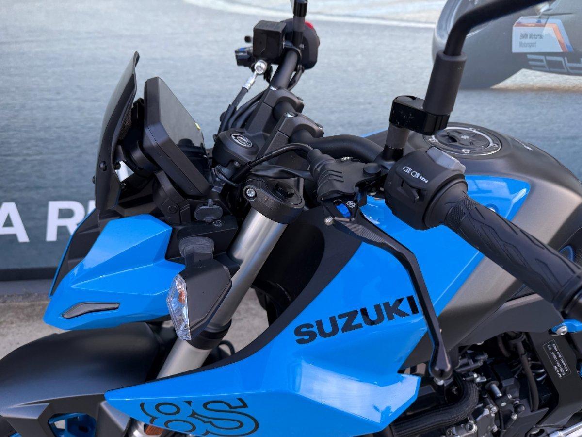 2023 SUZUKI GSX-8S ROAD