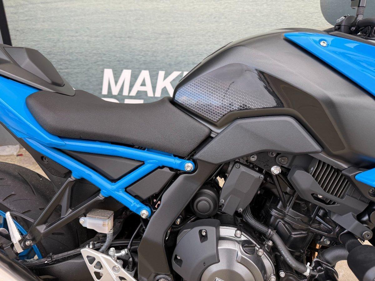 2023 SUZUKI GSX-8S ROAD