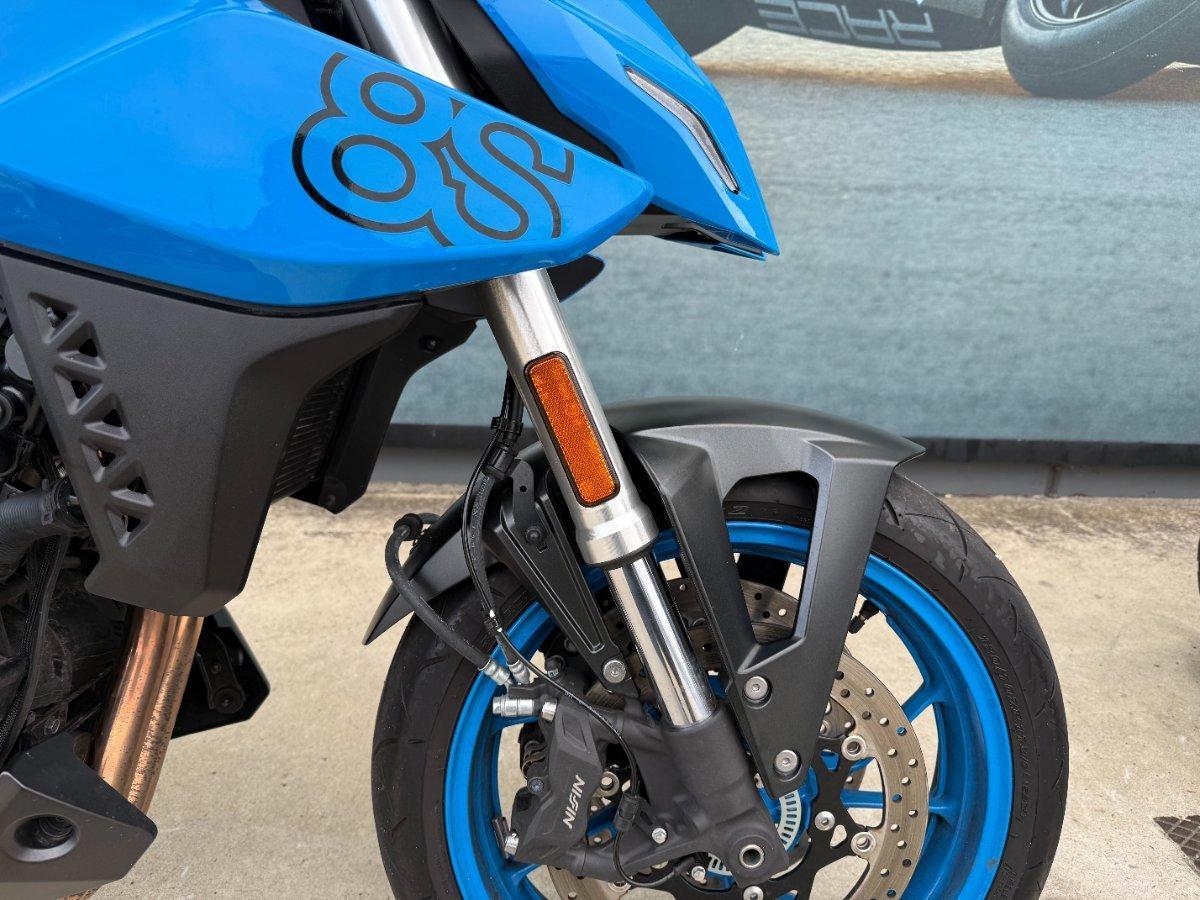 2023 SUZUKI GSX-8S ROAD