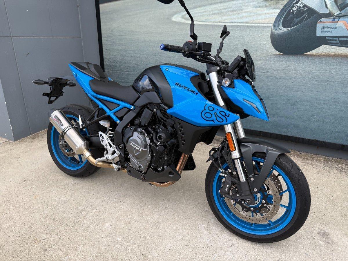 2023 SUZUKI GSX-8S ROAD