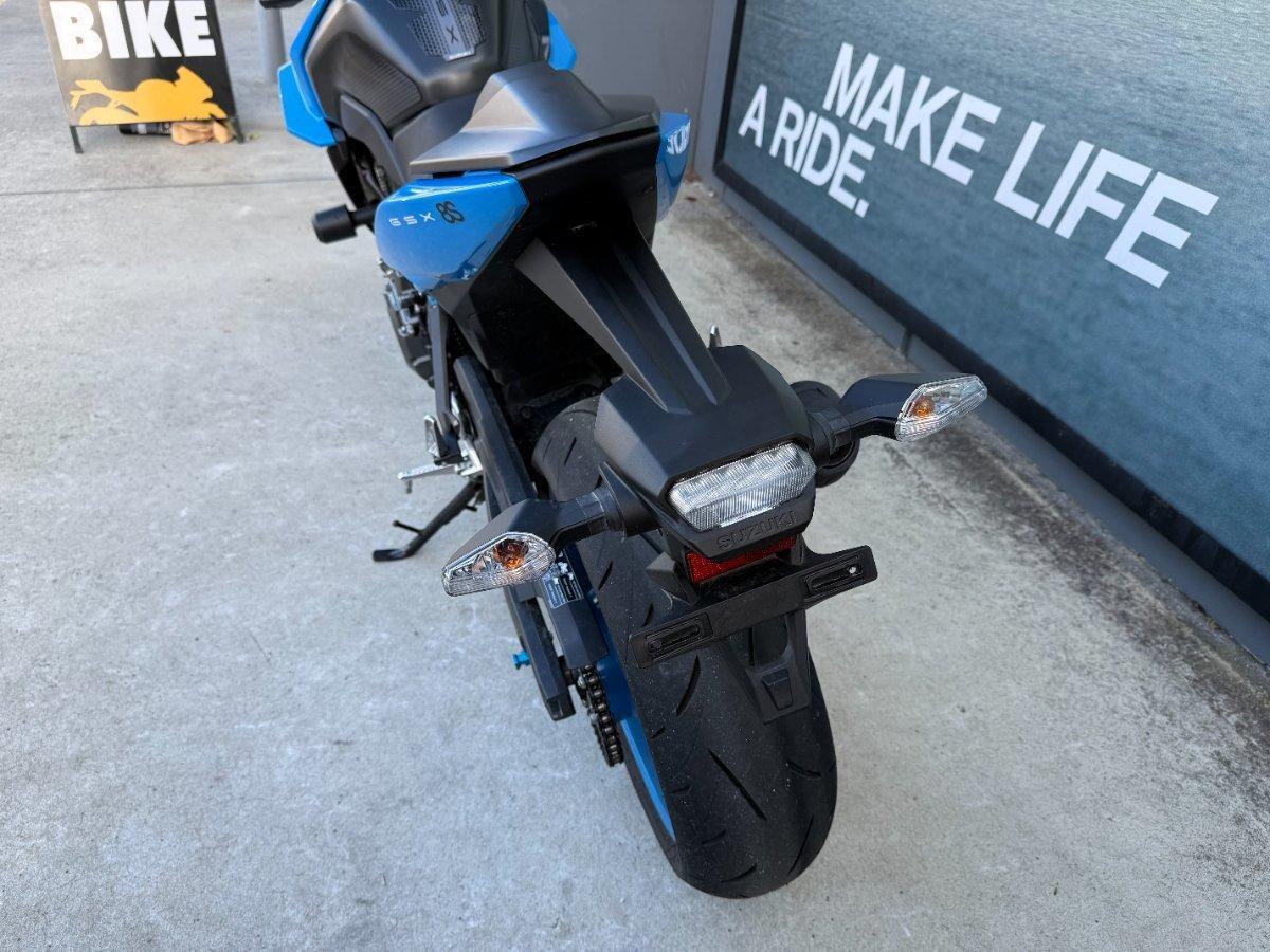 2023 SUZUKI GSX-8S ROAD