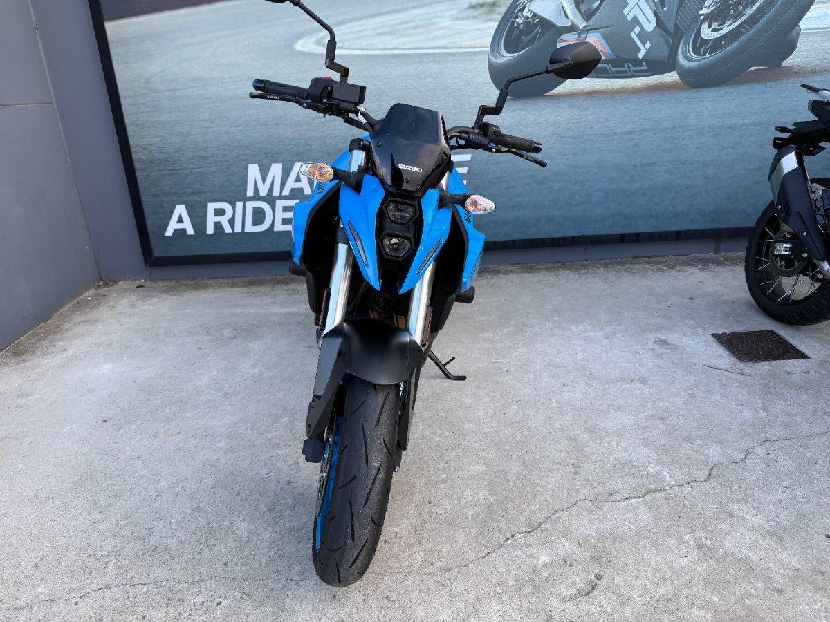 2023 SUZUKI GSX-8S ROAD