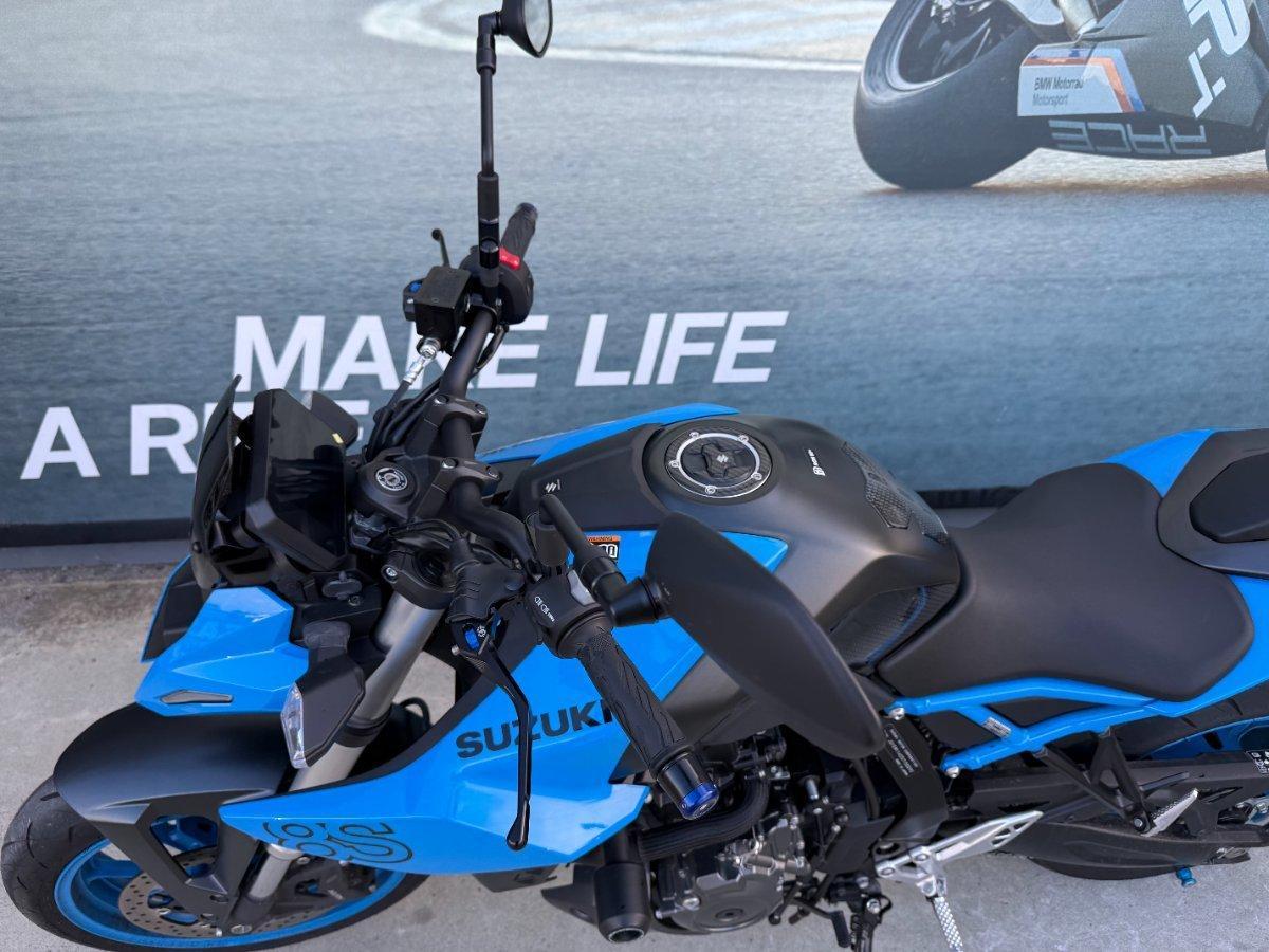 2023 SUZUKI GSX-8S ROAD