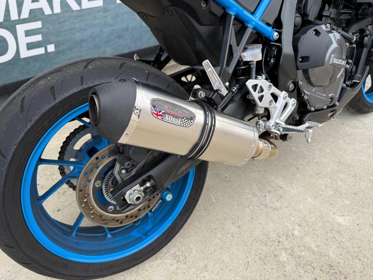 2023 SUZUKI GSX-8S ROAD