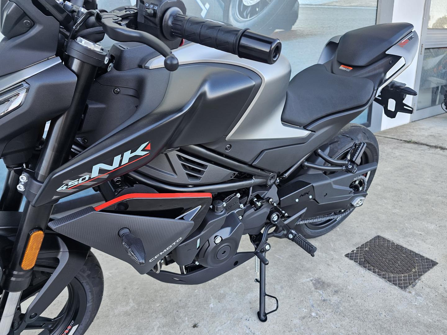 2026 CFMOTO 450 NK ROAD