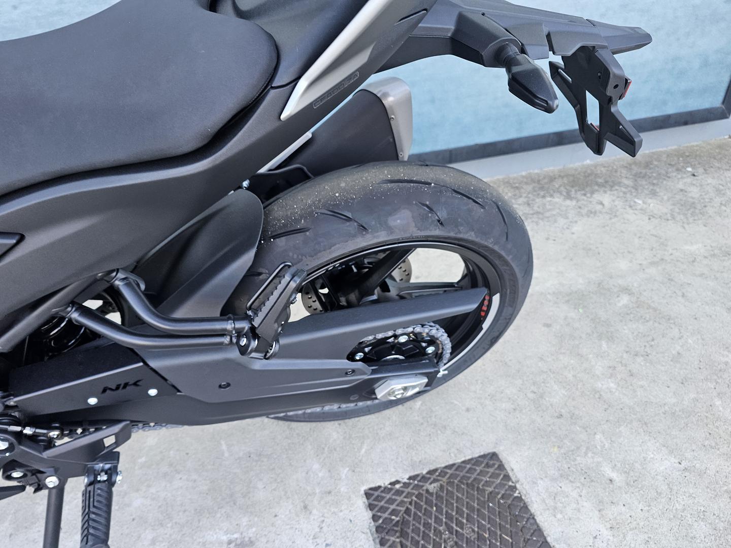 2026 CFMOTO 450 NK ROAD