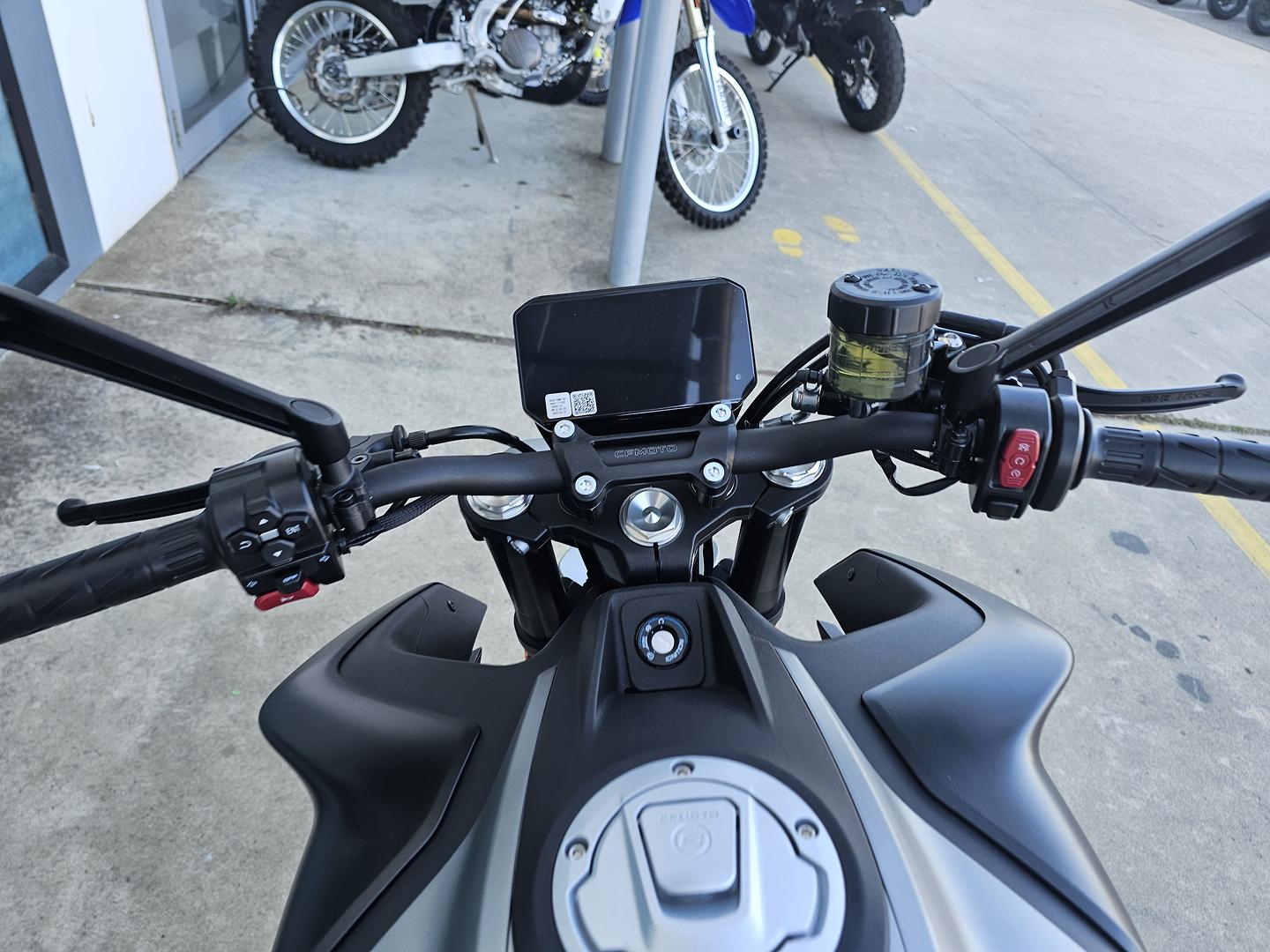 2026 CFMOTO 450 NK ROAD