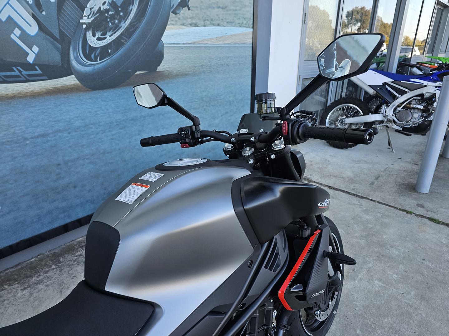 2026 CFMOTO 450 NK ROAD