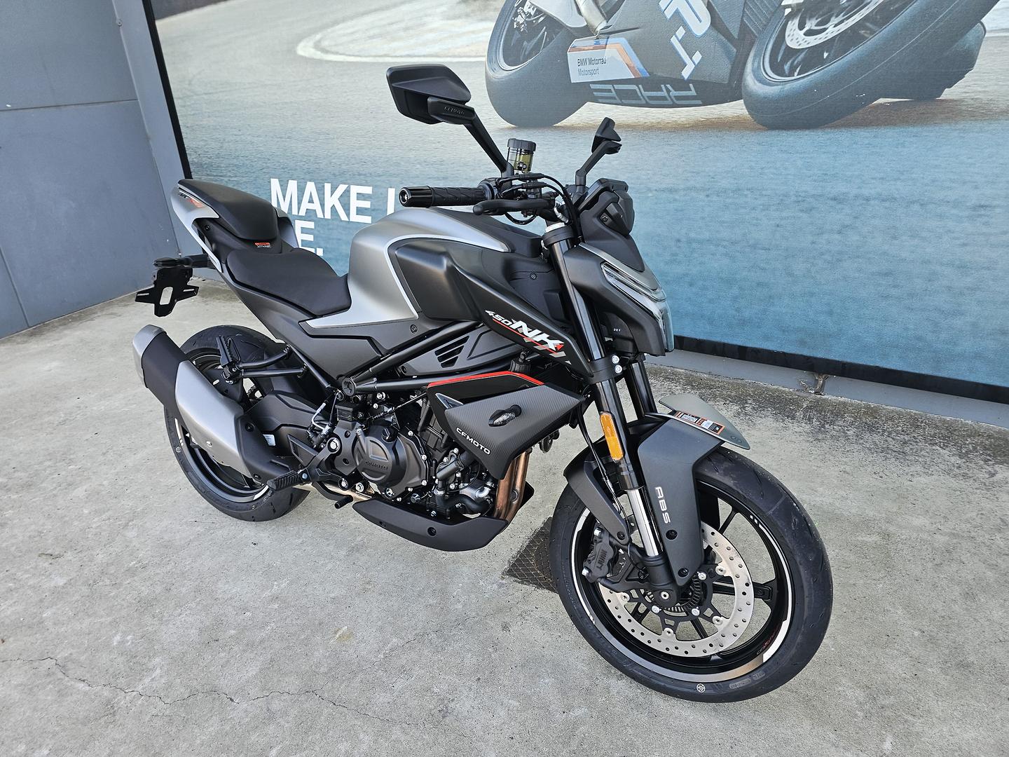 2026 CFMOTO 450 NK ROAD