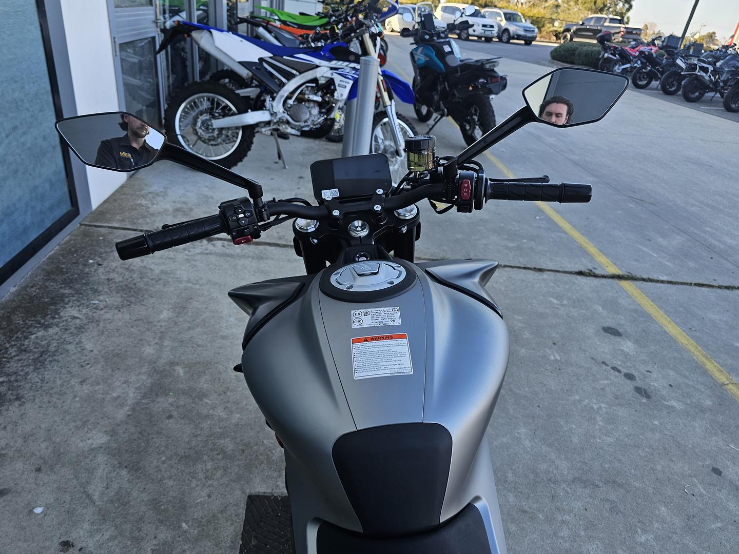 2026 CFMOTO 450 NK ROAD