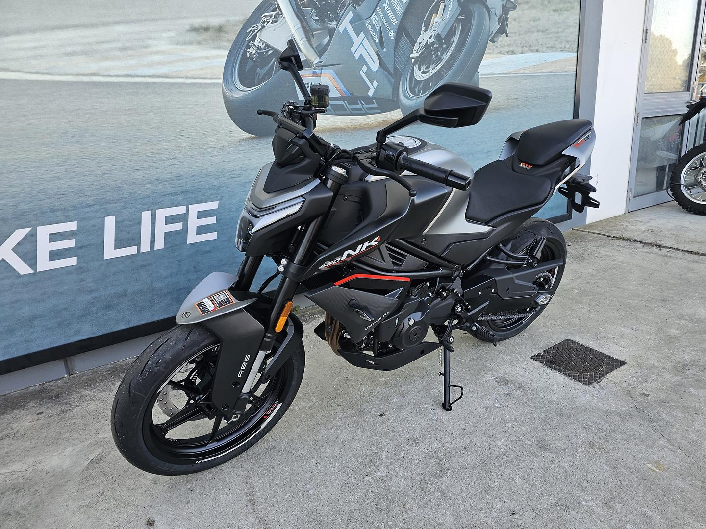 2026 CFMOTO 450 NK ROAD