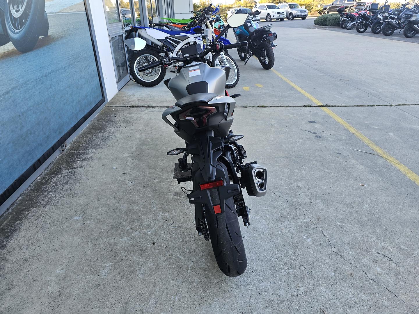 2026 CFMOTO 450 NK ROAD